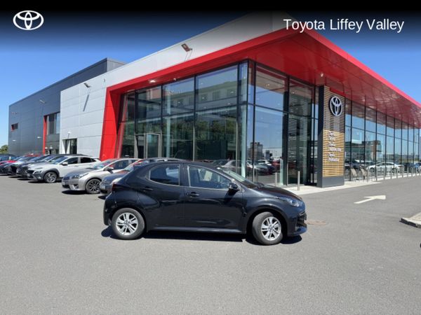 Toyota Yaris Hatchback, Petrol Hybrid, 2022, Black