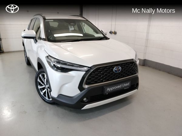 Toyota Corolla Cross Hatchback, Petrol Hybrid, 2023, White