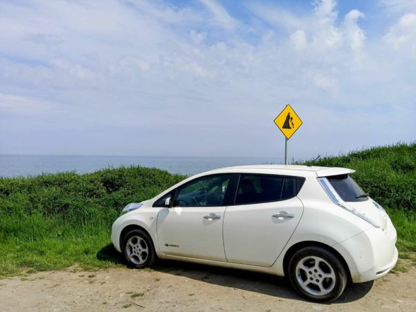 Nissan Leaf Hatchback, Electric, 2015, White