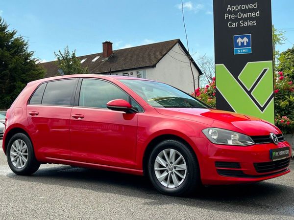 Volkswagen Golf Hatchback, Petrol, 2014, Red