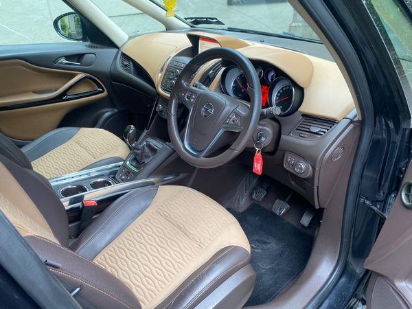 Opel Zafira MPV, Diesel, 2016, Black