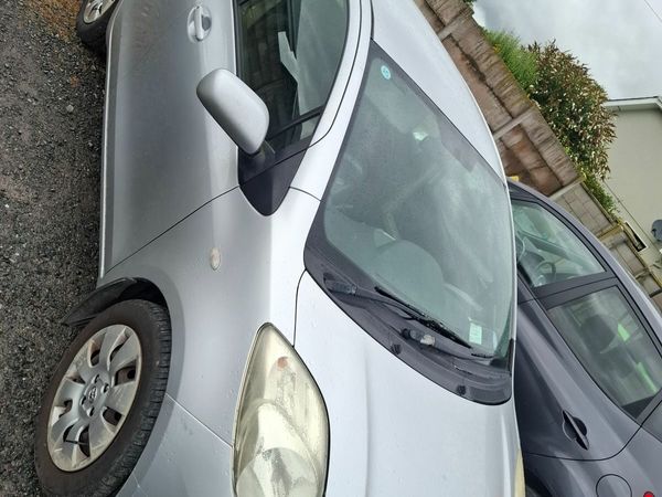 Toyota Yaris Hatchback, Petrol, 2006, Silver
