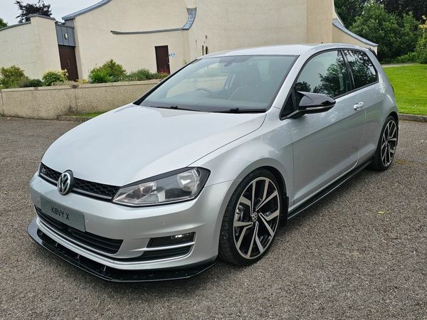 Volkswagen Golf Hatchback, Diesel, 2014, White