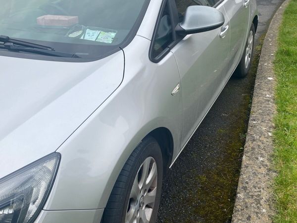 Vauxhall Astra Estate, Diesel, 2015, Silver