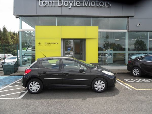 Peugeot 207 Hatchback, Diesel, 2012, Black