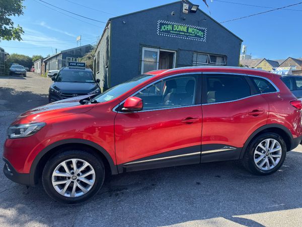 Renault Kadjar SUV, Diesel, 2017, Red