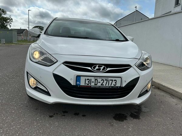 Hyundai i40 Saloon, Diesel, 2013, White