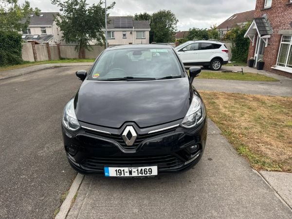 Renault Clio Hatchback, Petrol, 2019, Black