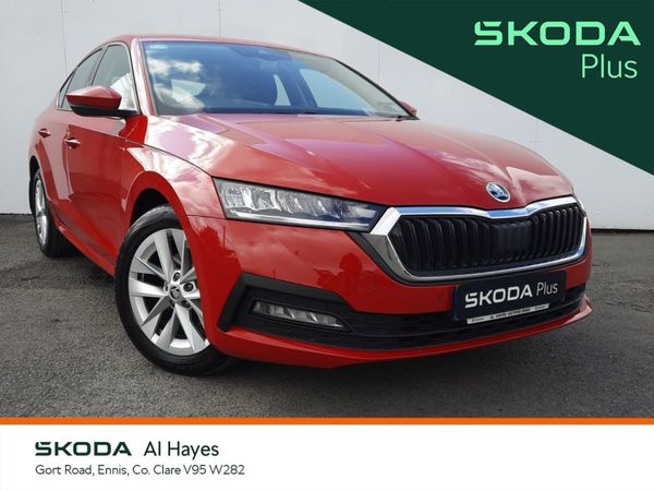 Skoda Octavia Saloon, Diesel, 2024, Red
