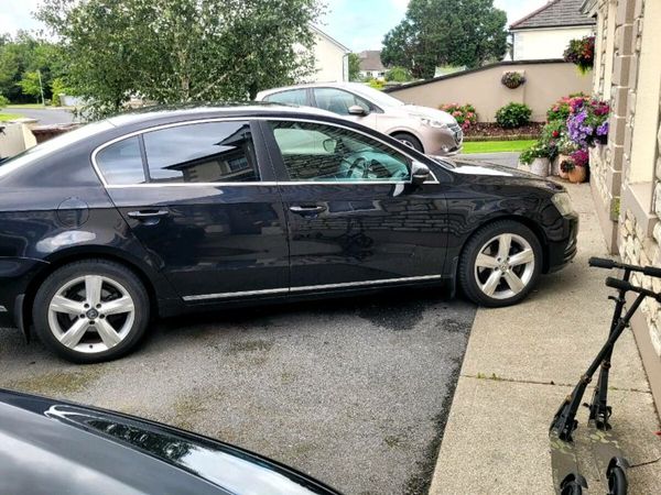 Volkswagen Passat Saloon, Diesel, 2012, Black