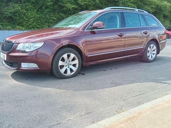 Skoda Superb Estate, Diesel, 2011, Red
