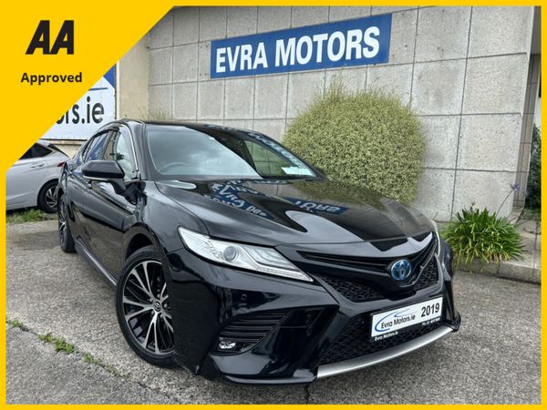 Toyota Camry Saloon, Petrol Hybrid, 2019, Black