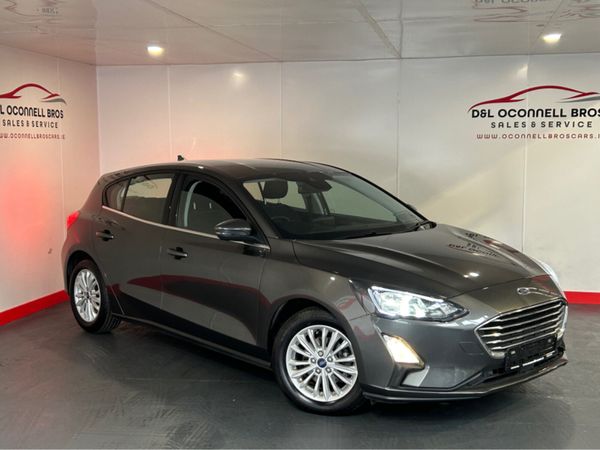 Ford Focus Hatchback, Diesel, 2021, Grey