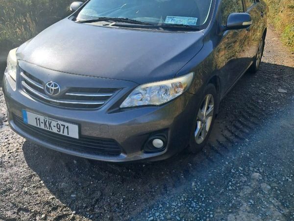 Toyota Corolla Saloon, Diesel, 2011, Grey
