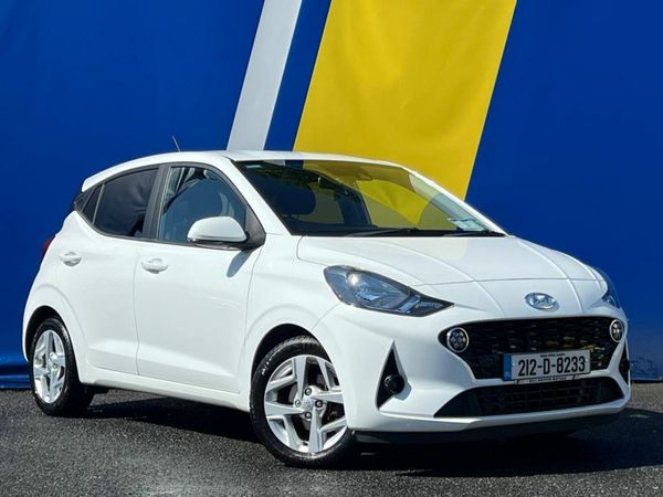 Hyundai i10 Hatchback, Petrol, 2021, White