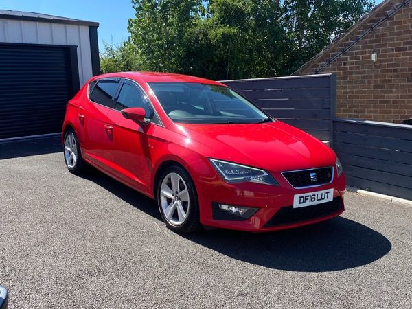SEAT Leon Hatchback, Petrol, 2016, Red