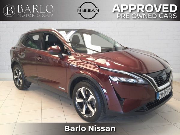 Nissan Qashqai MPV, Petrol, 2023, Red