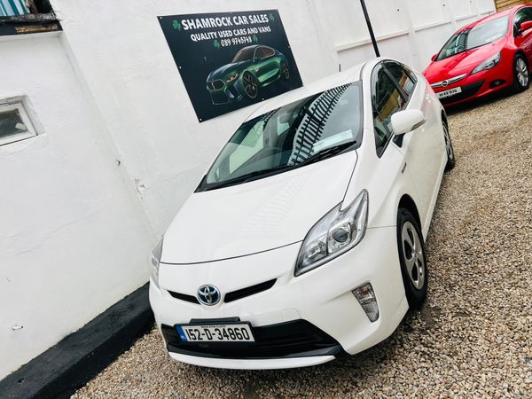 Toyota Prius Hatchback, Petrol Hybrid, 2015, White