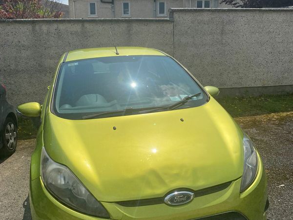 Ford Fiesta Hatchback, Diesel, 2010, Green