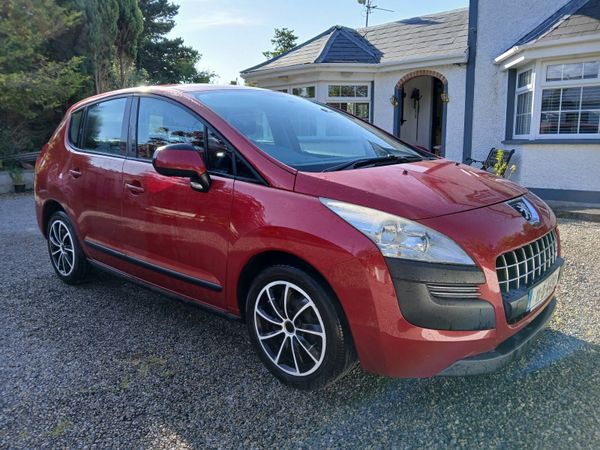 Peugeot 3008 MPV, Diesel, 2011, Red
