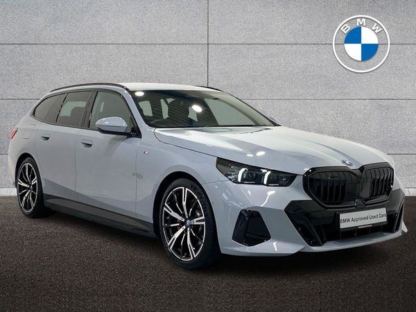 BMW 5-Series Estate, Petrol Plug-in Hybrid, 2024, Grey