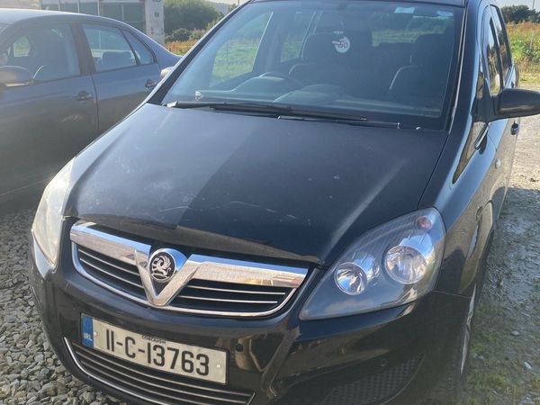 Vauxhall Zafira MPV, Diesel, 2011, Black