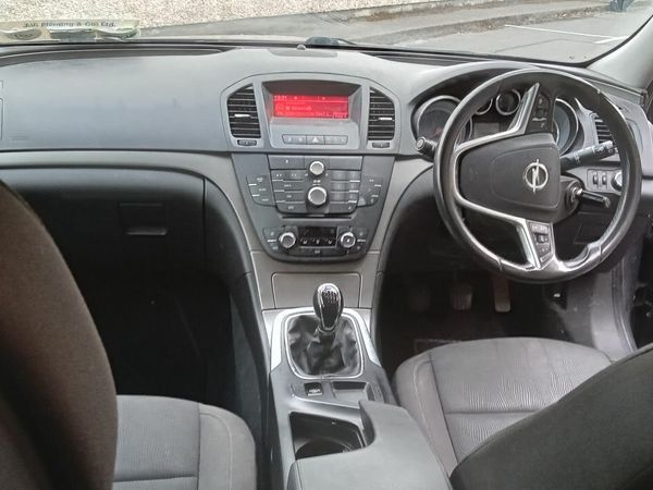 Opel Insignia Hatchback, Diesel, 2011, Grey