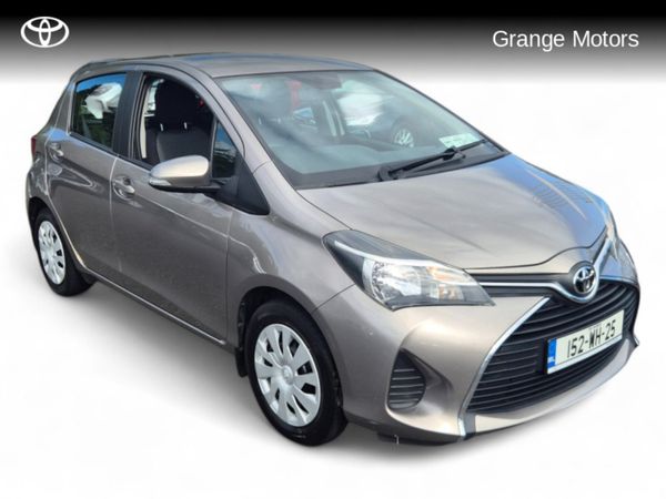 Toyota Yaris Hatchback, Petrol, 2015, Beige