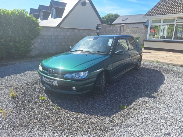 Peugeot 306 Hatchback, Petrol, 2001, Green