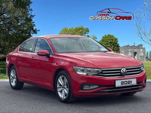 Volkswagen Passat Saloon, Diesel, 2021, Red