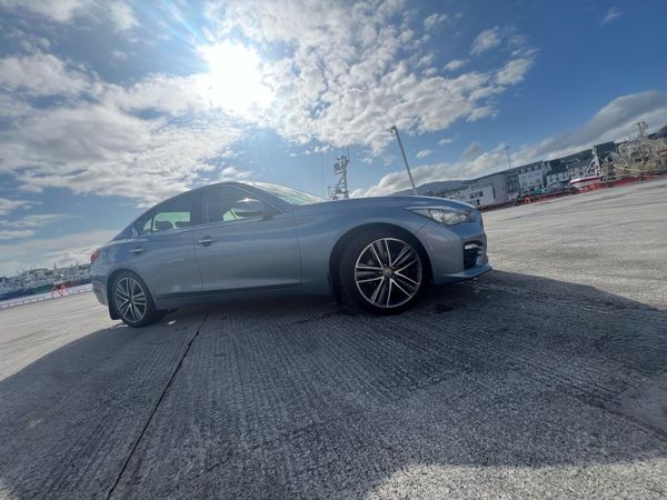 Infiniti Q50 Saloon, Diesel, 2014, Blue