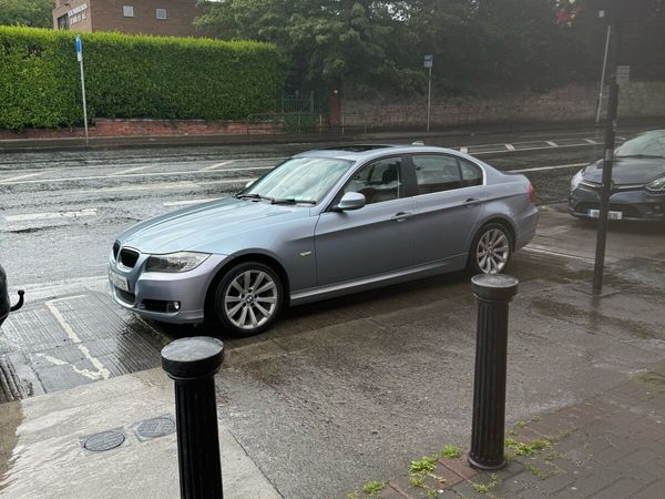 BMW 3-Series Saloon, Diesel, 2010, Blue