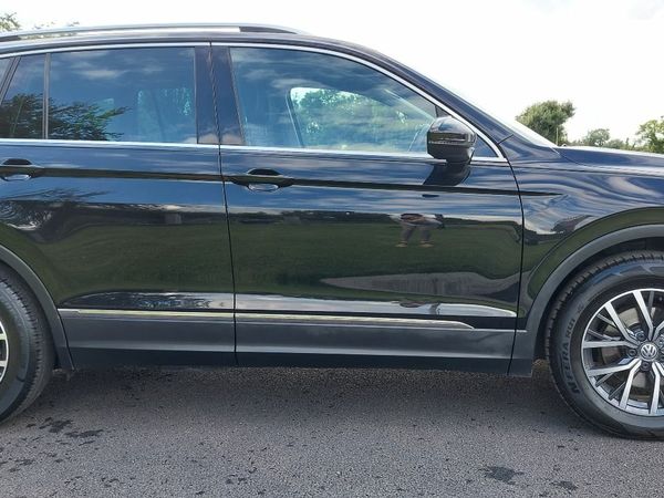 Volkswagen Tiguan SUV, Diesel, 2018, Black