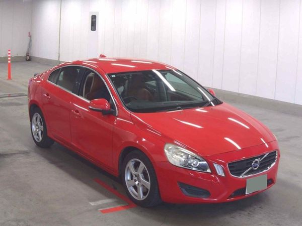 Volvo S60 Saloon, Petrol, 2013, Red