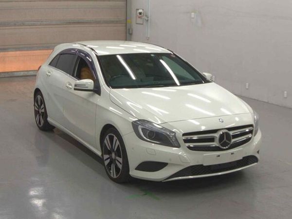 Mercedes-Benz A-Class Hatchback, Petrol, 2014, White