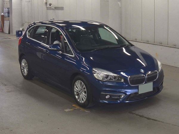 BMW 2-Series Hatchback, Petrol, 2014, Blue
