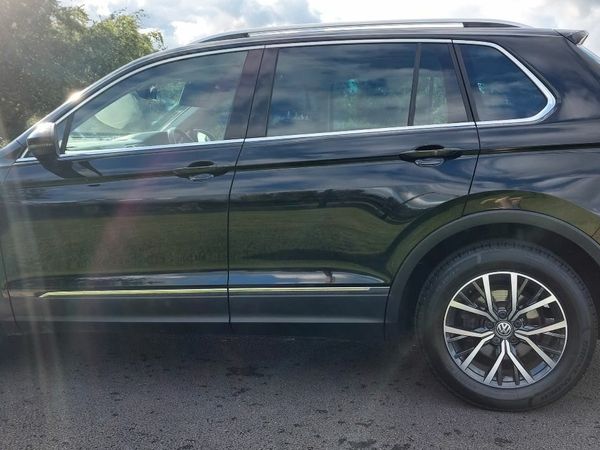 Volkswagen Tiguan SUV, Diesel, 2018, Black