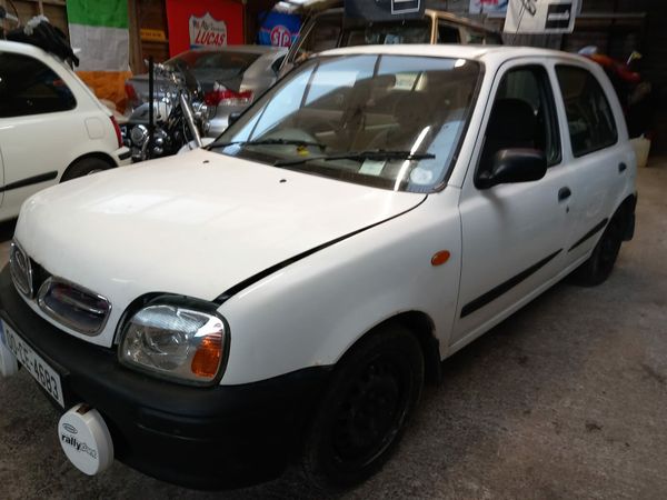 Nissan Micra Hatchback, Petrol, 2006, Gold