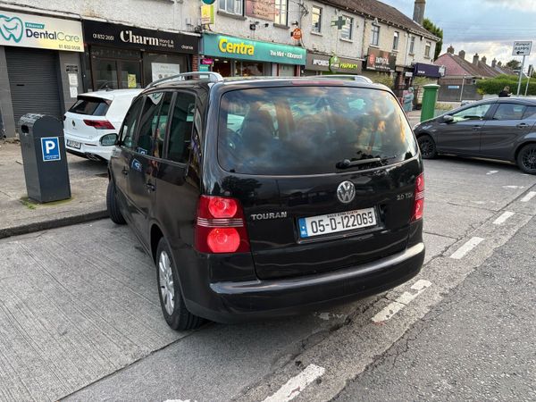 Volkswagen Touran MPV, Diesel, 2005, Black