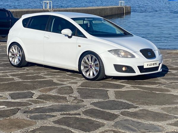 SEAT Leon Hatchback, Diesel, 2011, White