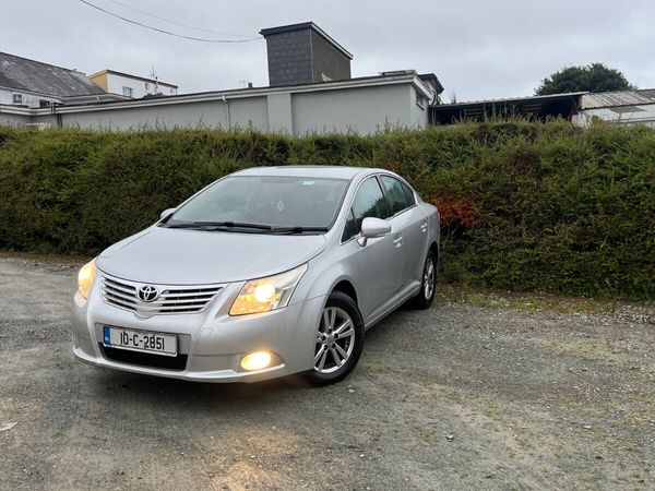 Toyota Avensis Saloon, Diesel, 2010, Silver