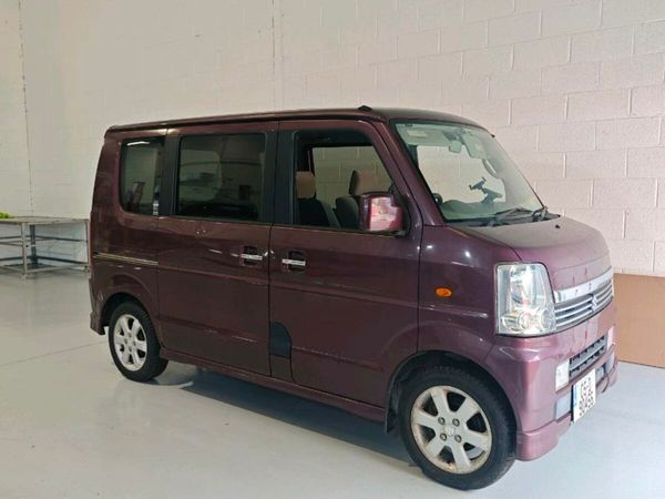 Suzuki Every Hatchback, Petrol, 2005, Red
