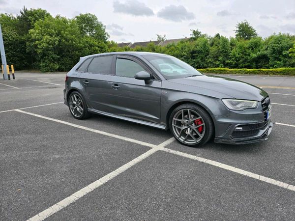 Audi A3 Hatchback, Diesel, 2015, Grey