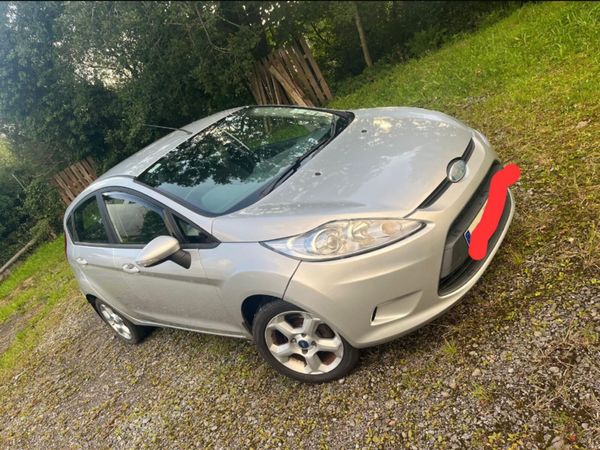 Ford Fiesta Hatchback, Petrol, 2011, Silver