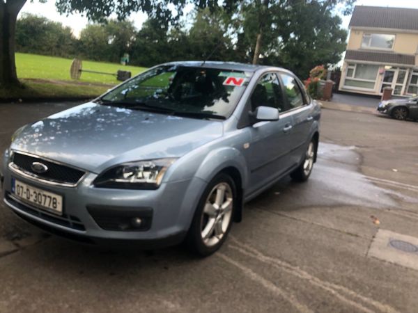 Ford Focus Saloon, Petrol, 2007, Blue
