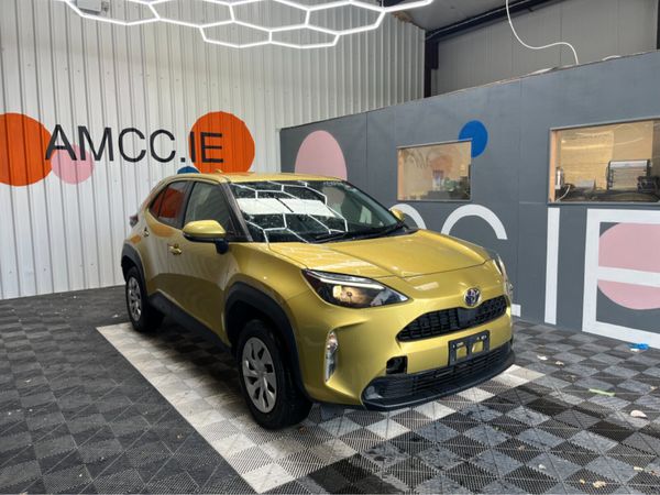 Toyota Yaris Cross SUV, Petrol Hybrid, 2021, Gold