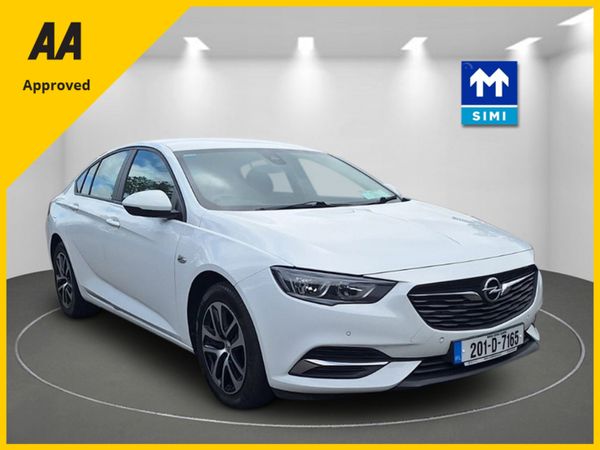 Opel Insignia Hatchback, Diesel, 2020, White