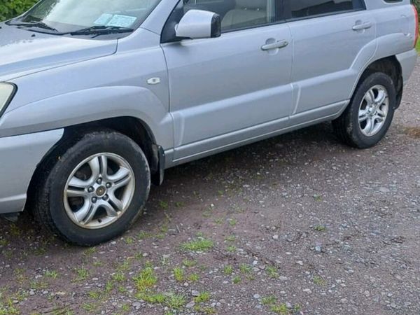 Kia Sportage SUV, Petrol, 2005, Silver