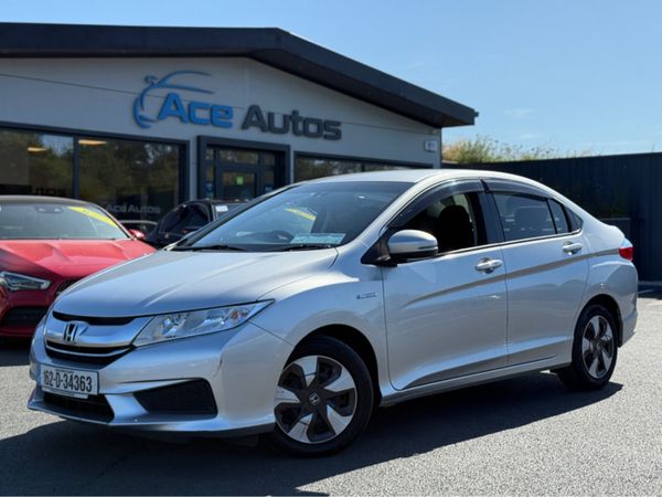 Honda Grace Saloon, Petrol Hybrid, 2016, Silver