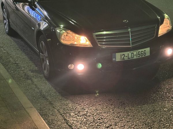 Mercedes-Benz C-Class Saloon, Diesel, 2012, Black